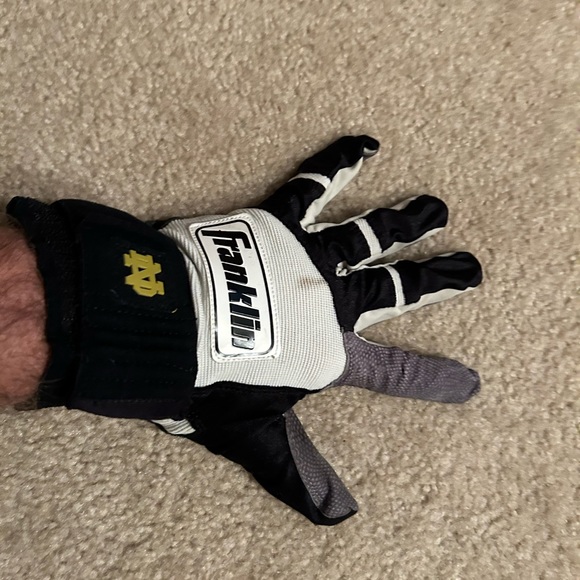 Vintage Notre Dame player gloves 1996 size XXXL worn by a Defensive Lineman &NFL - Picture 2 of 9